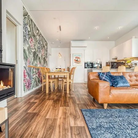 Hausboot Grosse Freiheit 보트호텔 리브니츠 담가르텐