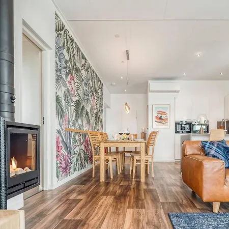 Hausboot Grosse Freiheit 보트호텔 리브니츠 담가르텐